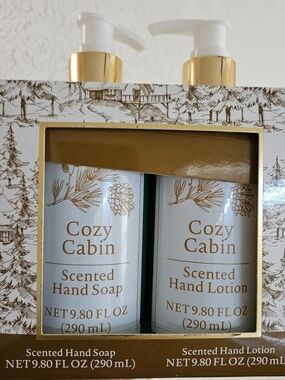 Cozy Cabin Boutique Scented Hand Soap & Lotion Set - White & Gold